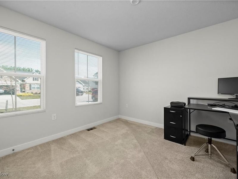 122 Eagle Circle, Amherst, OH 44001 Photo 17