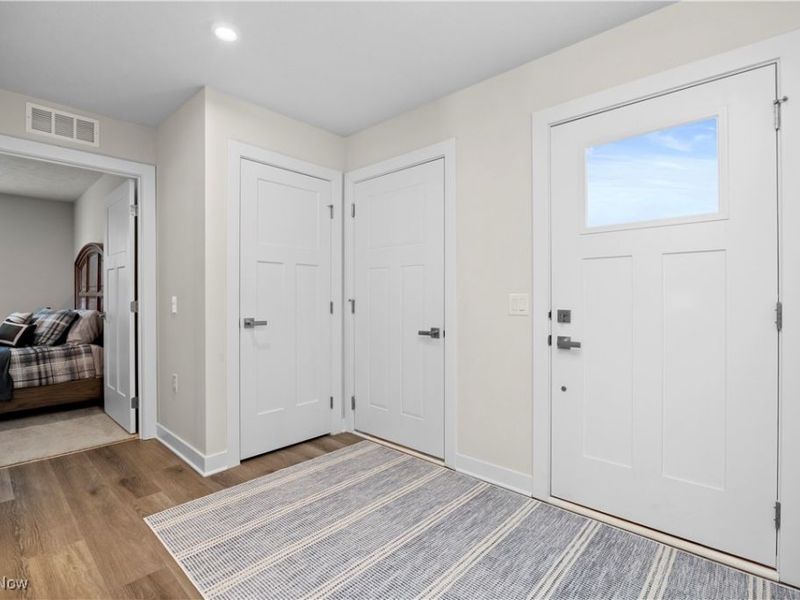 122 Eagle Circle, Amherst, OH 44001 Photo 3