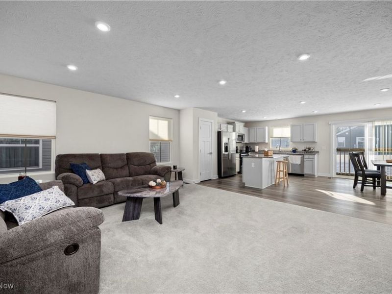 122 Eagle Circle, Amherst, OH 44001 Photo 6