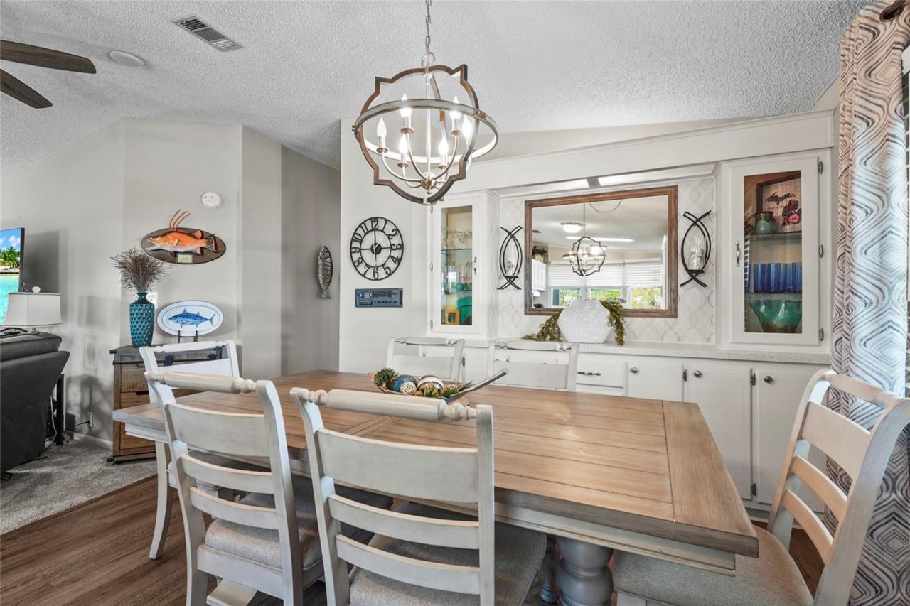 8470 Imperial Circle, Palmetto, FL 34221 Photo