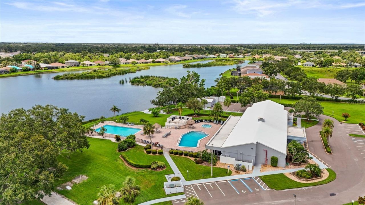 8470 Imperial Circle, Palmetto, FL 34221 Photo