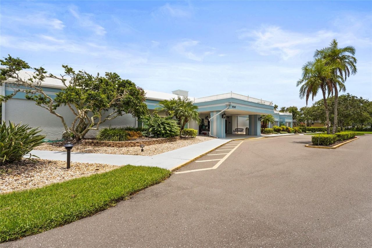 8470 Imperial Circle, Palmetto, FL 34221 Photo