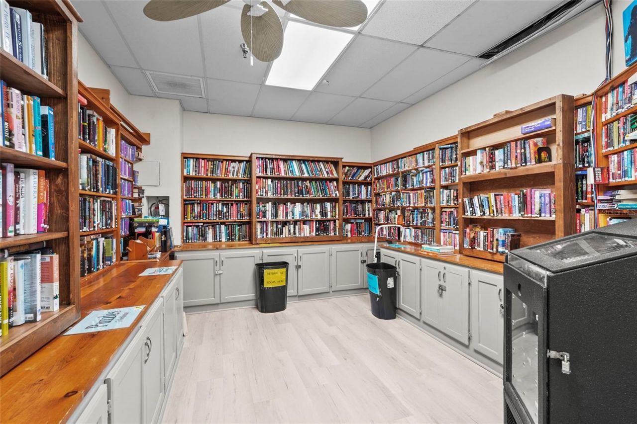 8470 Imperial Circle, Palmetto, FL 34221 Photo