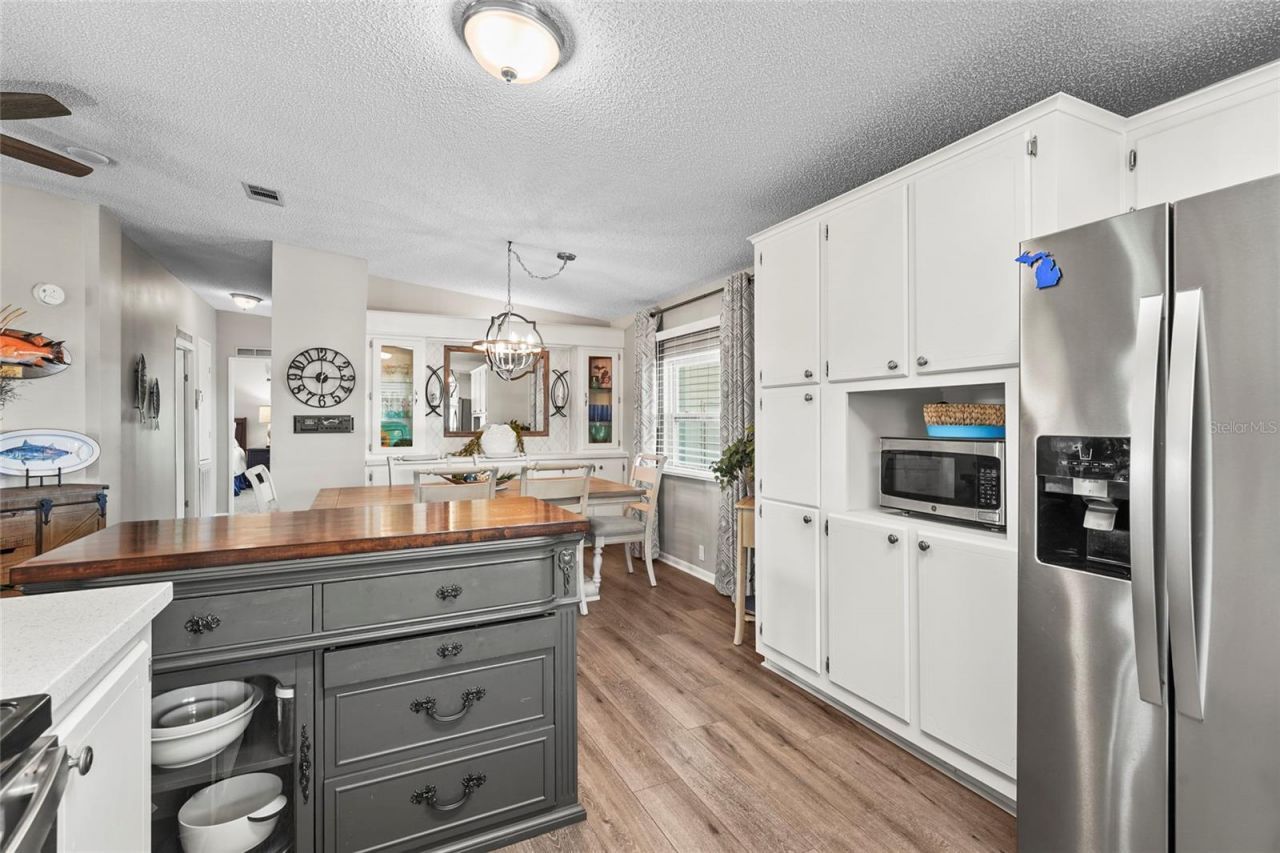 8470 Imperial Circle, Palmetto, FL 34221 Photo