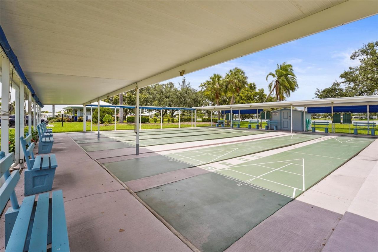 8470 Imperial Circle, Palmetto, FL 34221 Photo