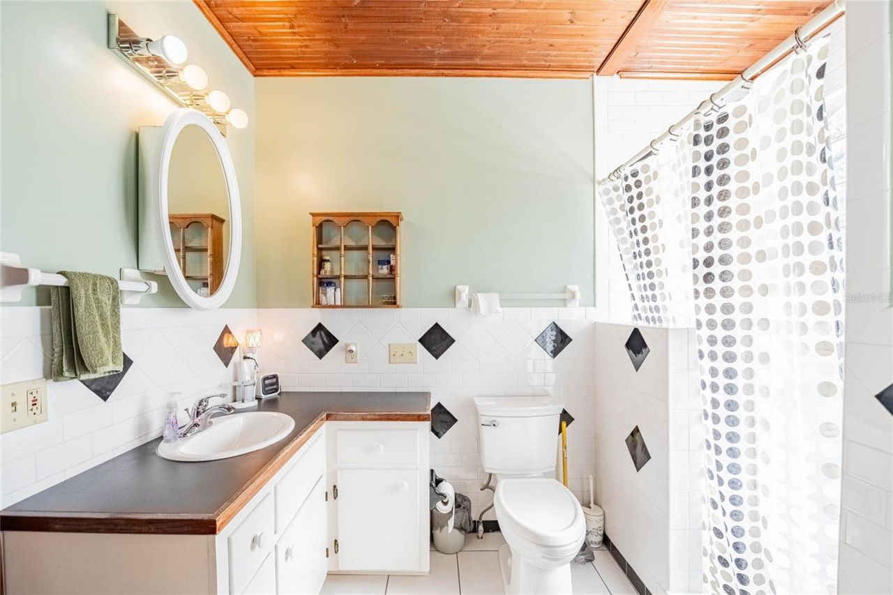 102 S Lakeshore Boulevard, Lake Wales, FL 33853 Photo