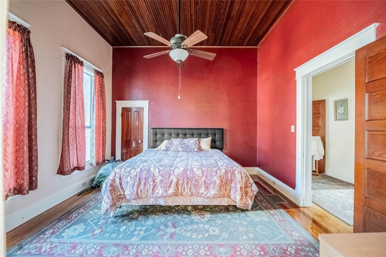 102 S Lakeshore Boulevard, Lake Wales, FL 33853 Photo