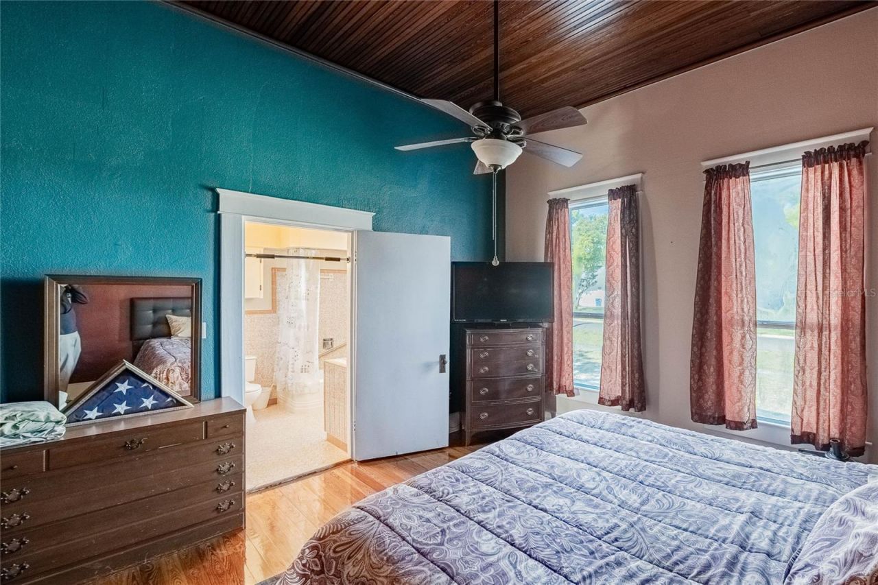 102 S Lakeshore Boulevard, Lake Wales, FL 33853 Photo