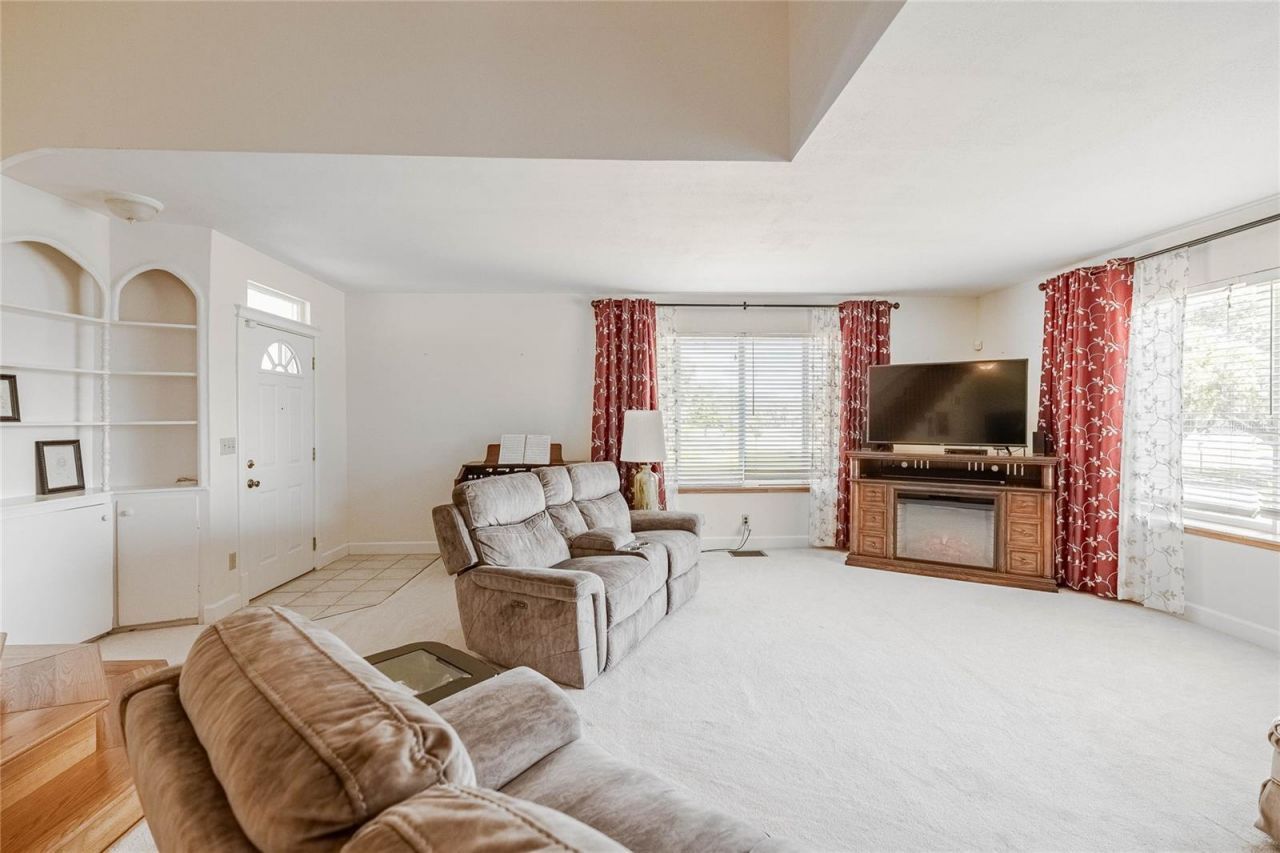 102 S Lakeshore Boulevard, Lake Wales, FL 33853 Photo