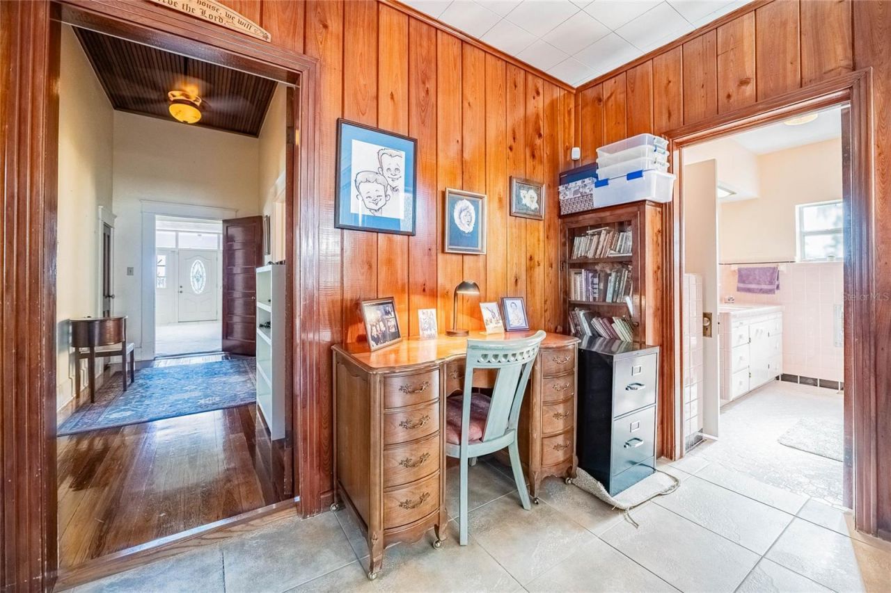 102 S Lakeshore Boulevard, Lake Wales, FL 33853 Photo