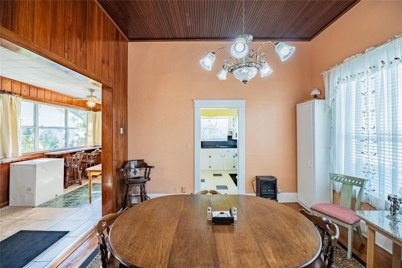 102 S Lakeshore Boulevard, Lake Wales, FL 33853 Photo