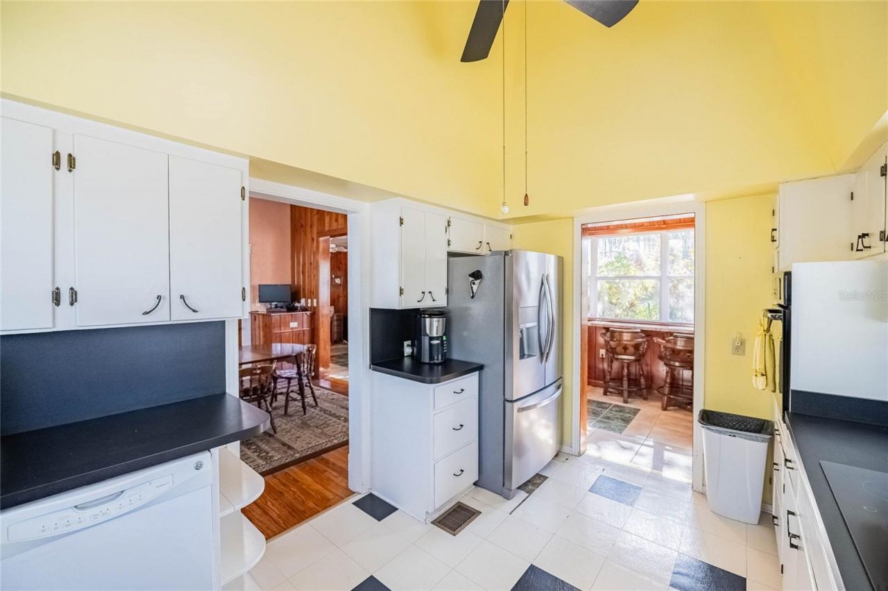 102 S Lakeshore Boulevard, Lake Wales, FL 33853 Photo