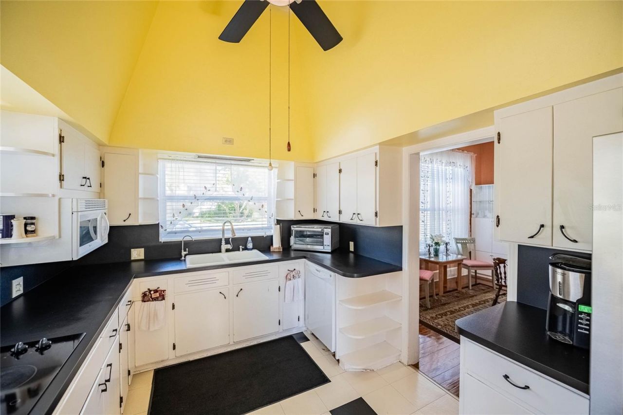 102 S Lakeshore Boulevard, Lake Wales, FL 33853 Photo