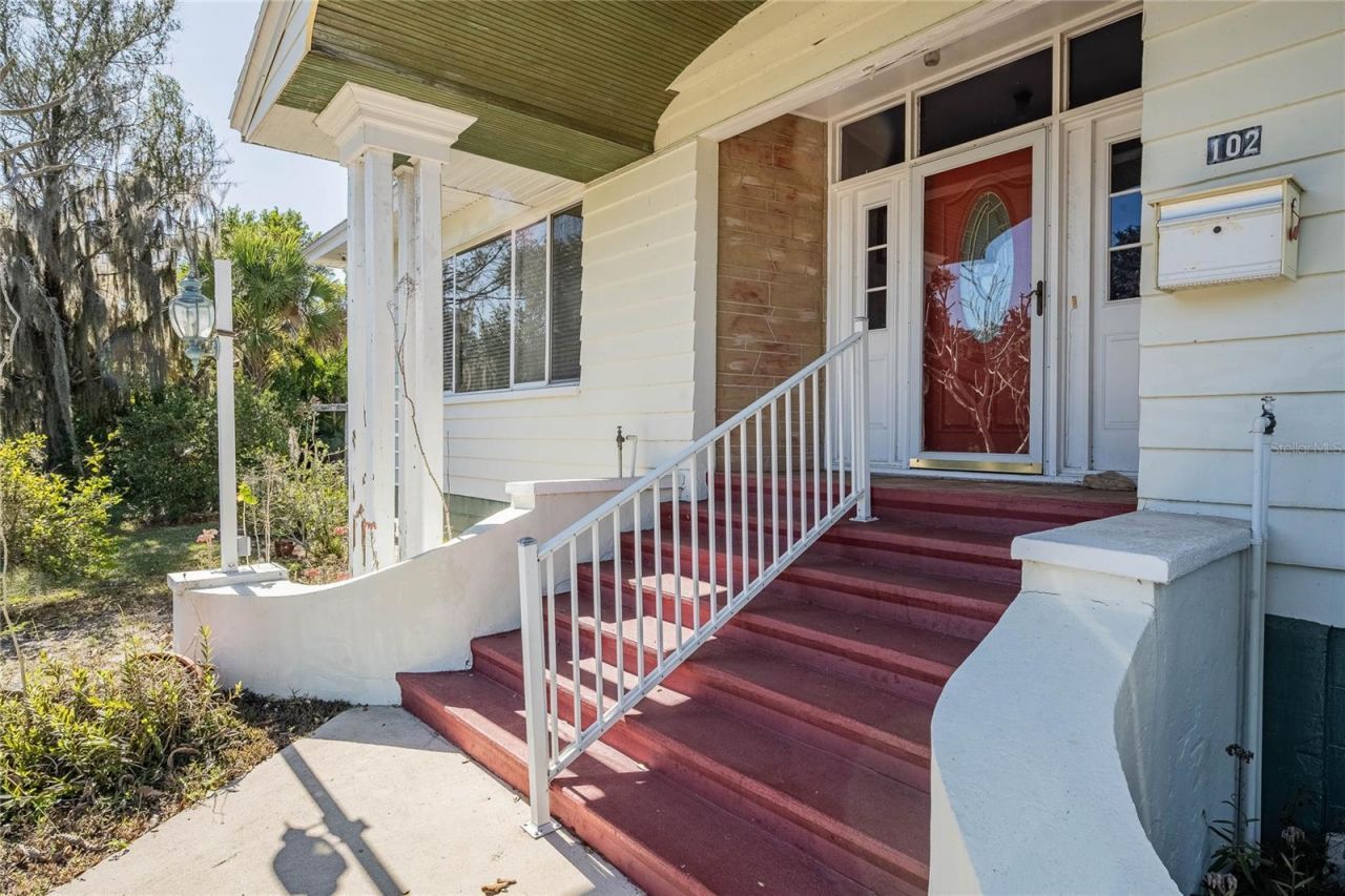 102 S Lakeshore Boulevard, Lake Wales, FL 33853 Photo