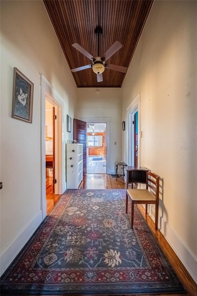 102 S Lakeshore Boulevard, Lake Wales, FL 33853 Photo