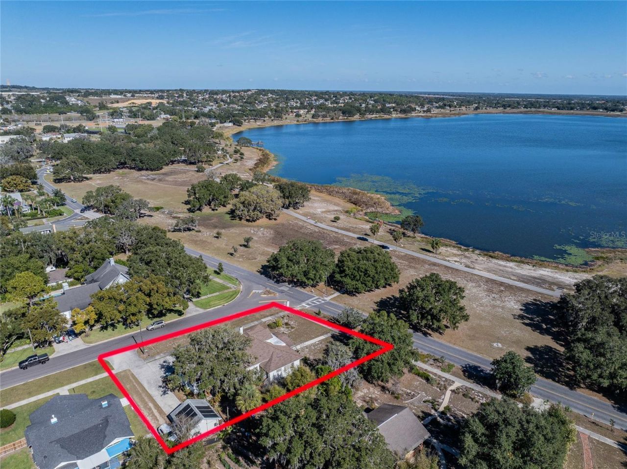 102 S Lakeshore Boulevard, Lake Wales, FL 33853 Photo