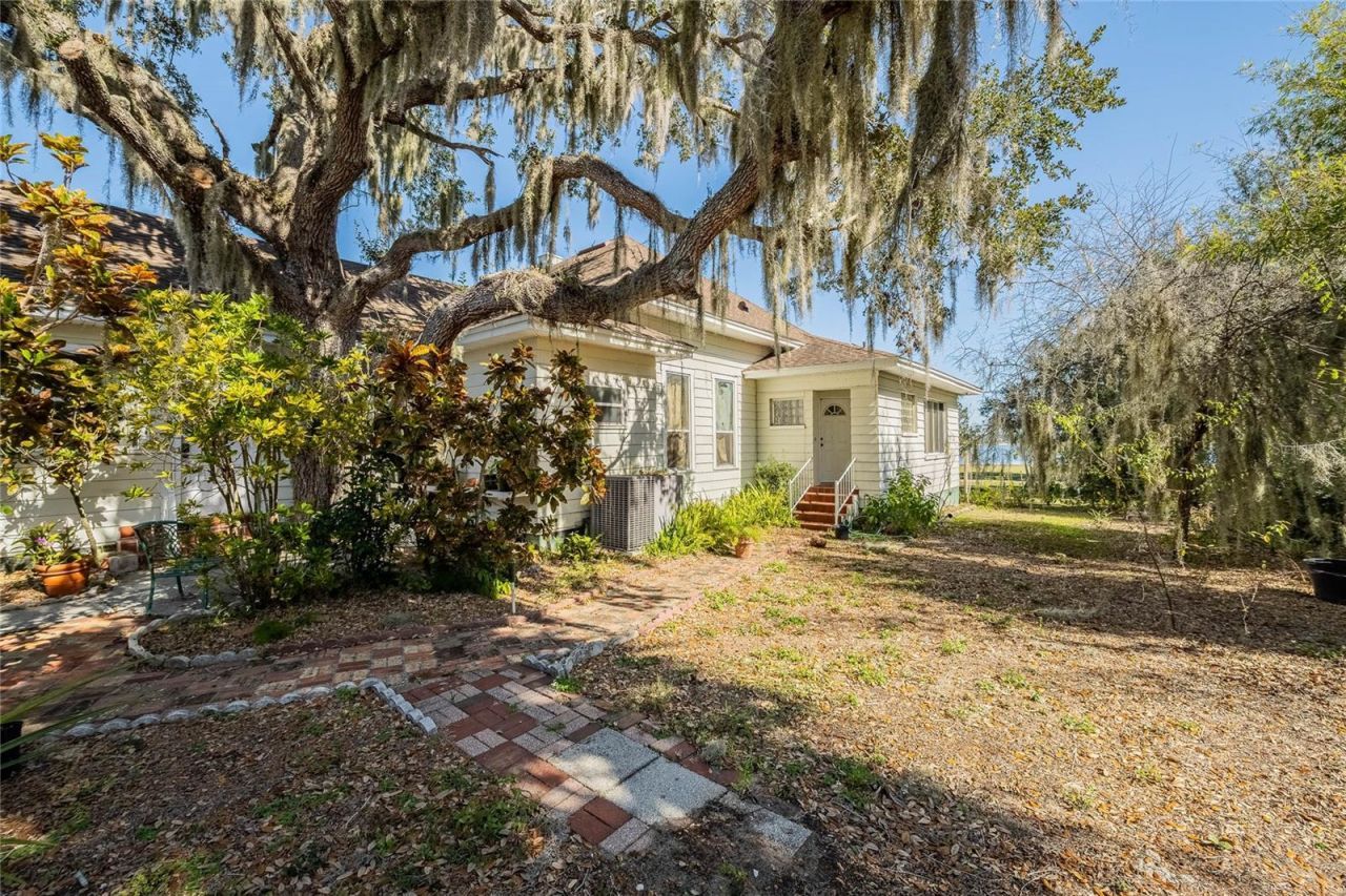 102 S Lakeshore Boulevard, Lake Wales, FL 33853 Photo