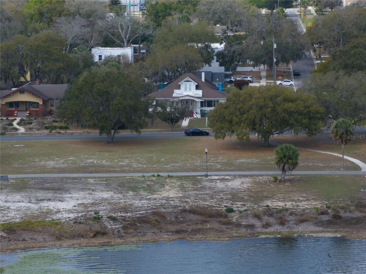 102 S Lakeshore Boulevard, Lake Wales, FL 33853 Photo