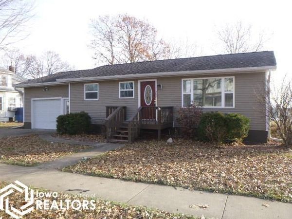 302 N Madison Street, Bloomfield, IA 52537