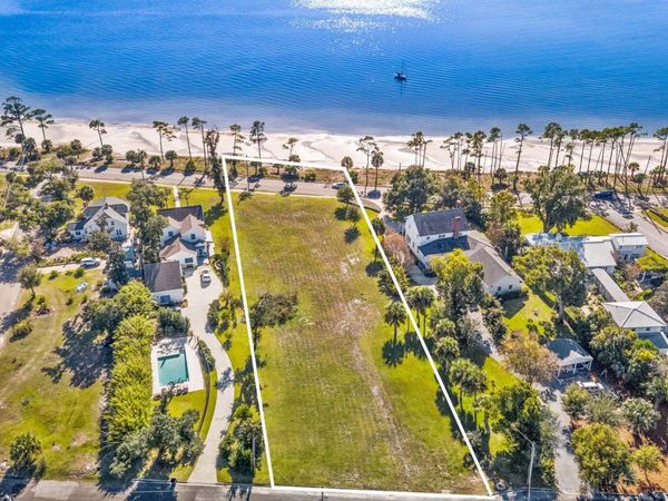 1108 W Beach Drive, Panama City, FL 32401