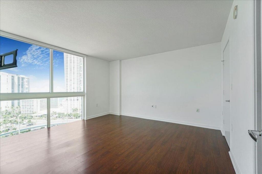 200 Sunny Isles Boulevard, Unit 2-1701, Sunny Isles Beach, FL 33160 Photo