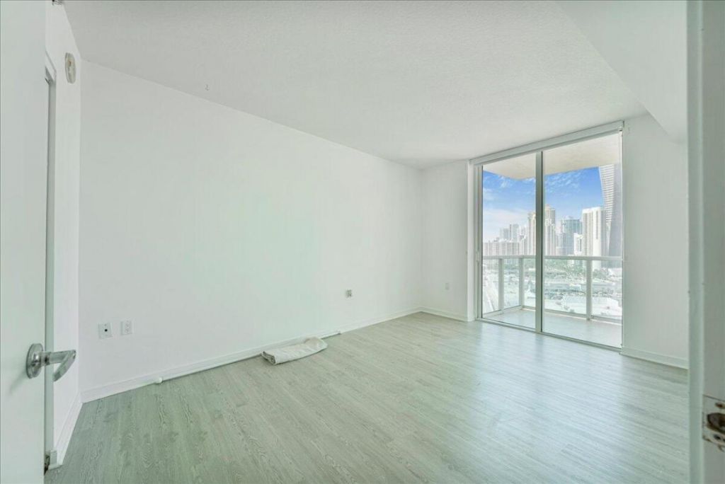 200 Sunny Isles Boulevard, Unit 2-1701, Sunny Isles Beach, FL 33160 Photo