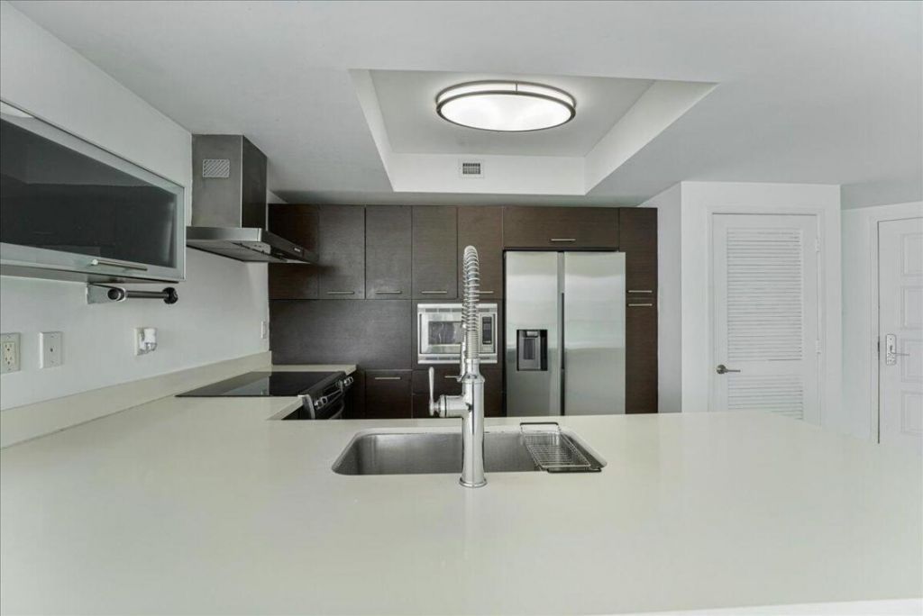 200 Sunny Isles Boulevard, Unit 2-1701, Sunny Isles Beach, FL 33160 Photo