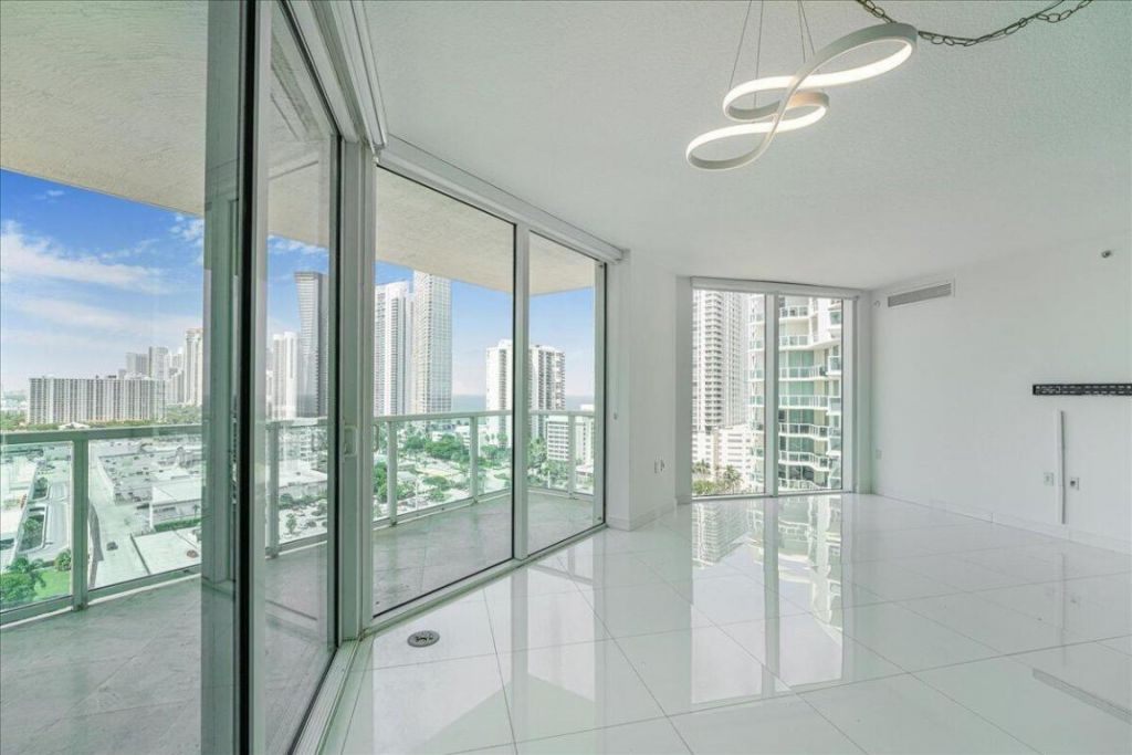 200 Sunny Isles Boulevard, Unit 2-1701, Sunny Isles Beach, FL 33160 Photo