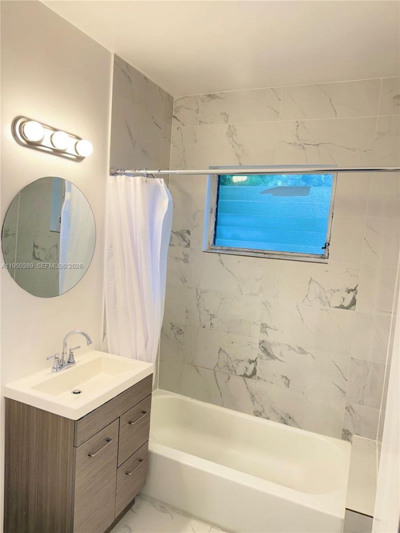 145 S Shore Dr, Unit 2, Miami Beach, FL 33141 Photo