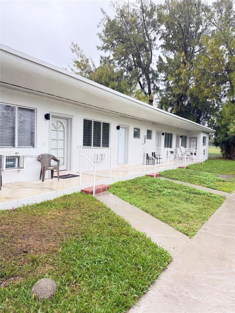 145 S Shore Dr, Unit 2, Miami Beach, FL 33141 Photo