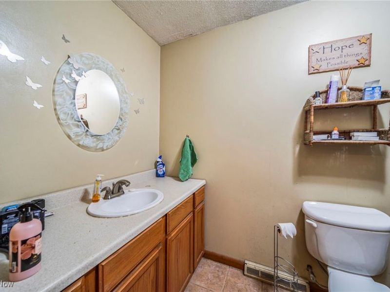 1990 Short Road, Thompson, OH 44086 Photo 25