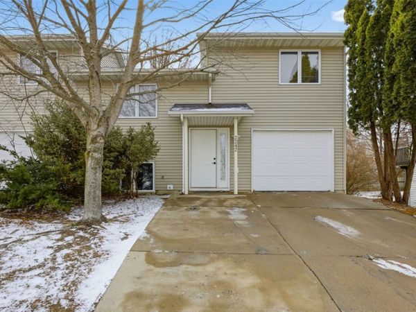 2242 13th st, Coralville, IA 52241