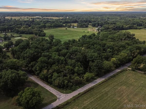 27092 S Sugar Lane, Inola, OK 74036