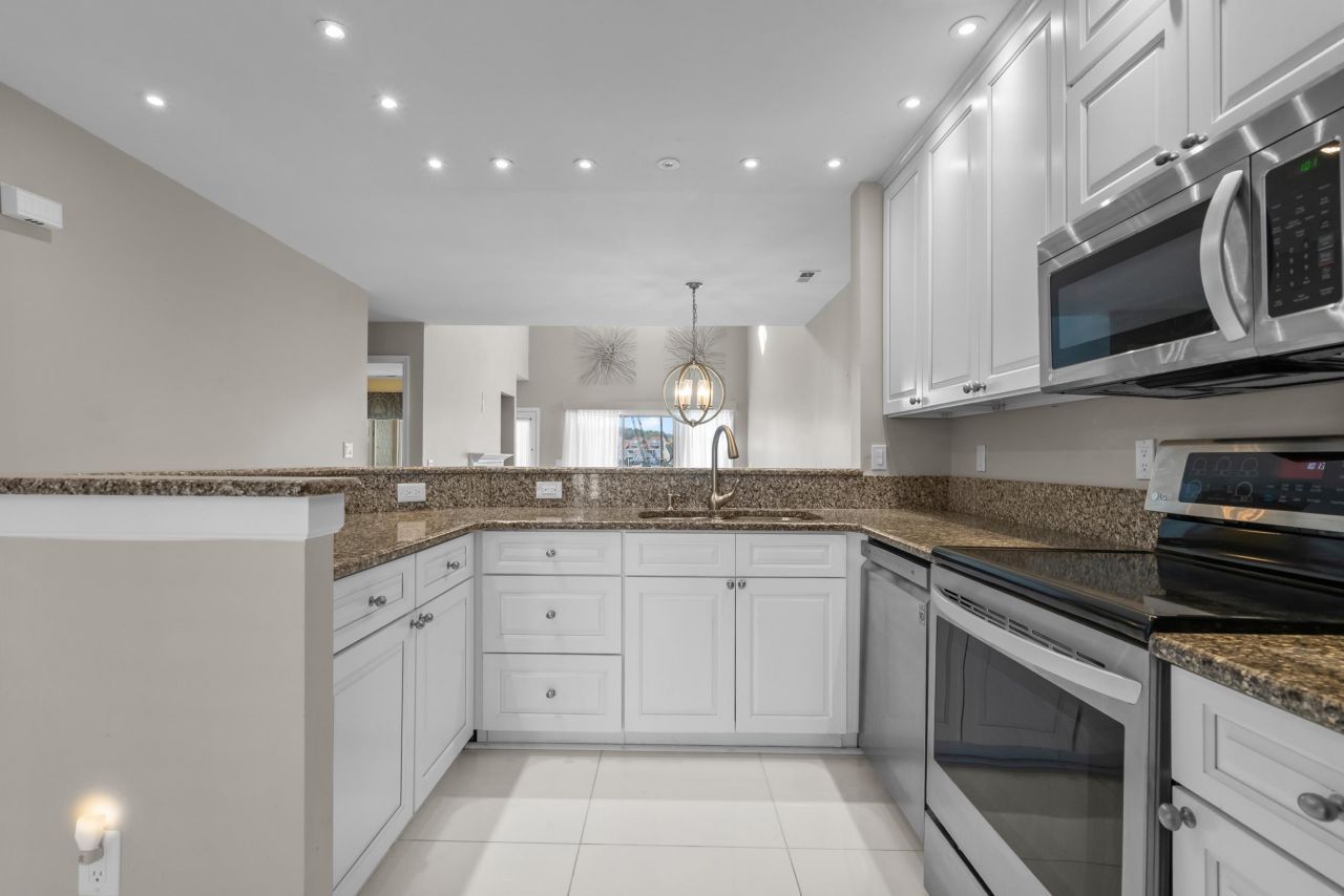 4396 Baldwin Ave. Photo 15