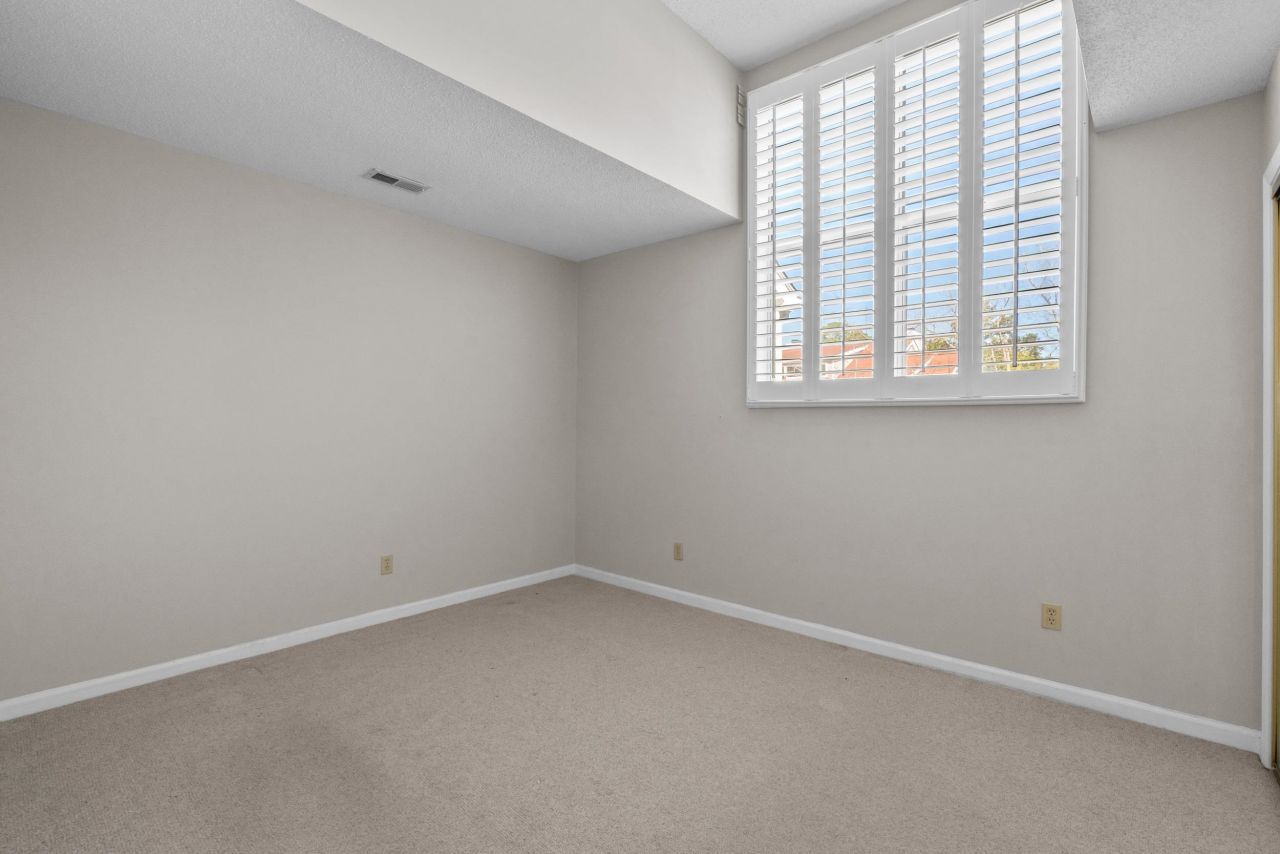 4396 Baldwin Ave. Photo 40