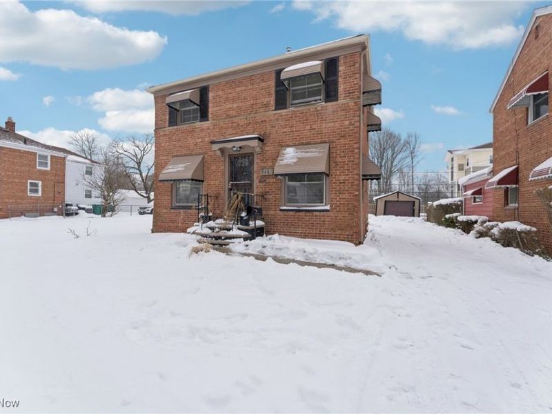 5481 Dalewood Avenue, Maple Heights, OH 44137 Photo 2