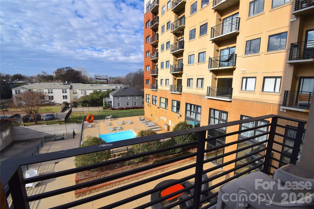 715 N Church Street, Unit 301, Charlotte, NC 28202 Main Photo