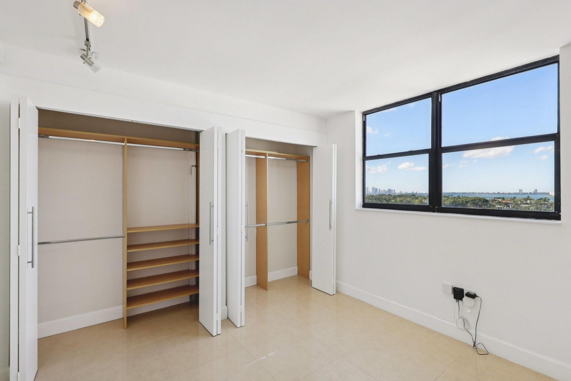 6450 Collins Avenue, Unit 901, Miami Beach, FL 33141 Photo