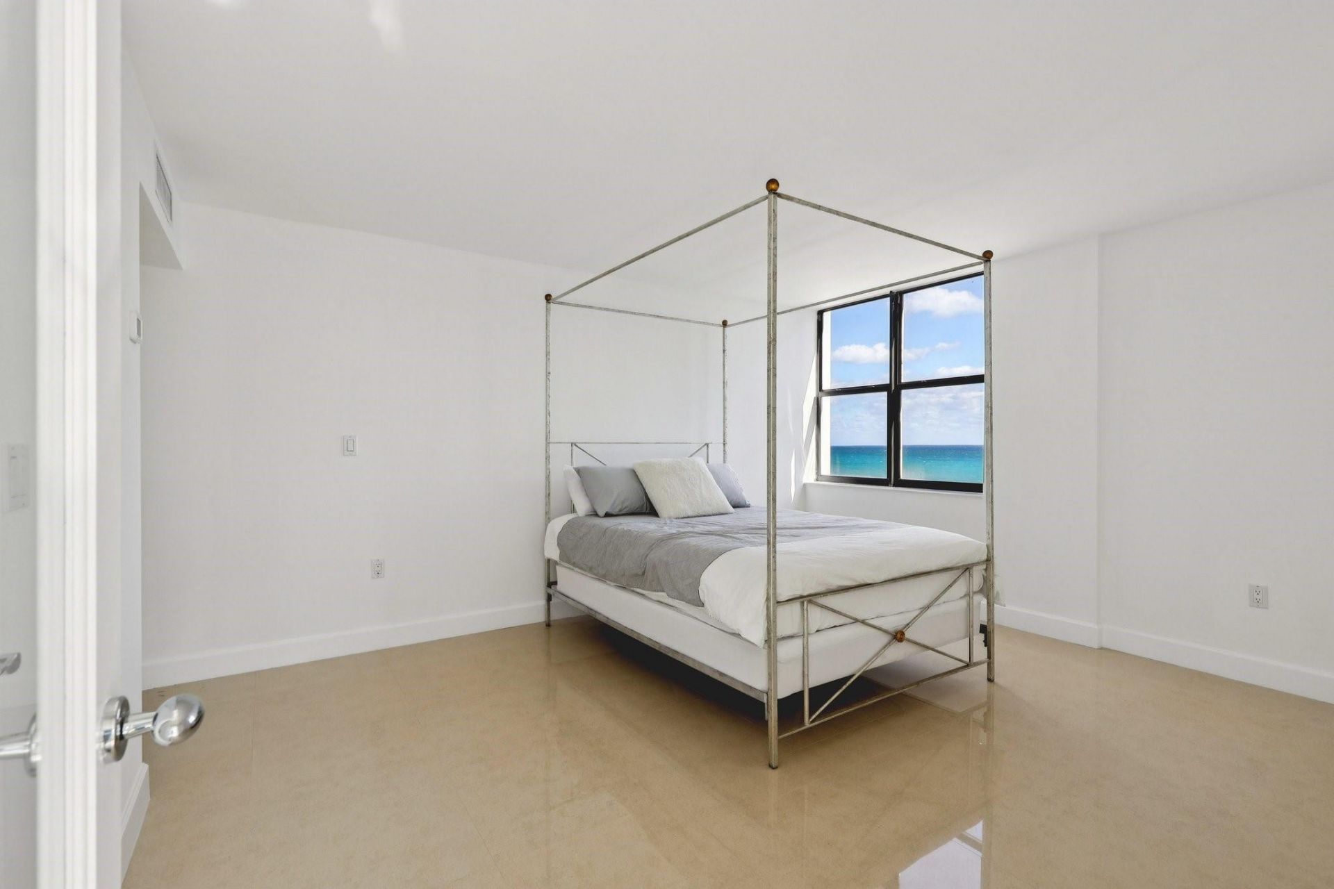 6450 Collins Avenue, Unit 901, Miami Beach, FL 33141 Photo