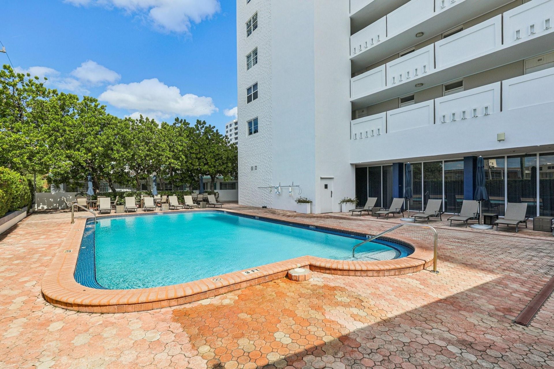 6450 Collins Avenue, Unit 901, Miami Beach, FL 33141 Photo