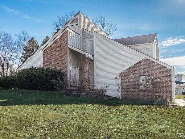 115 Timberidge Drive, St Peters, MO 63376