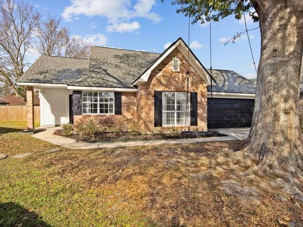 102 El Dorado Ct, Lafayette, LA 70503