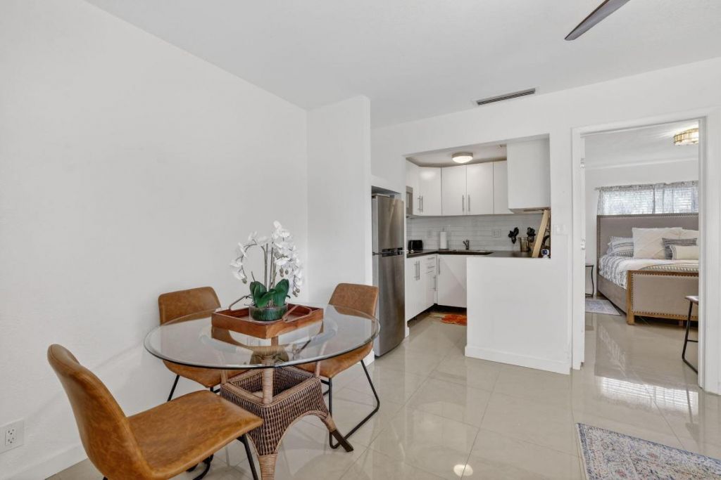 815 Middle River Drive, Unit 114, Fort Lauderdale, FL 33304 Photo