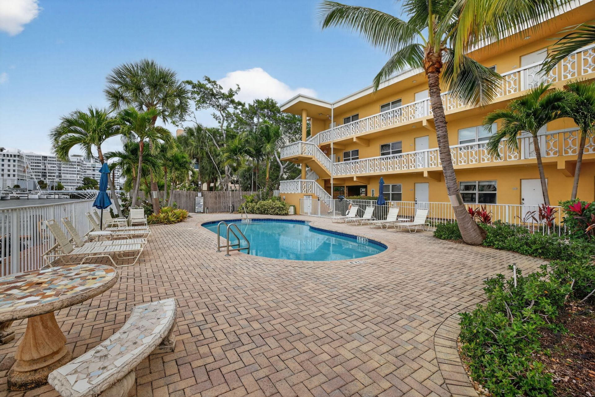 815 Middle River Drive, Unit 114, Fort Lauderdale, FL 33304 Photo