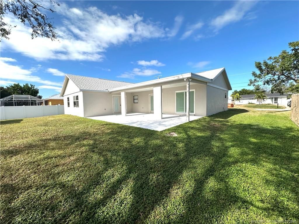 608 SE Dean Terrace, Port Saint Lucie, FL 34984 Photo