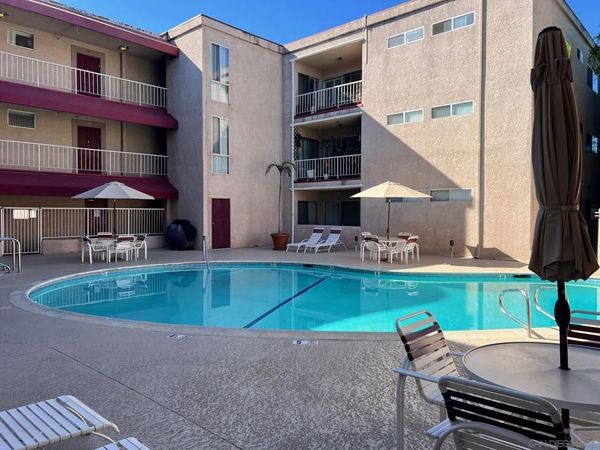 4487 Colbath Ave, Unit 207, Sherman Oaks, CA 91423