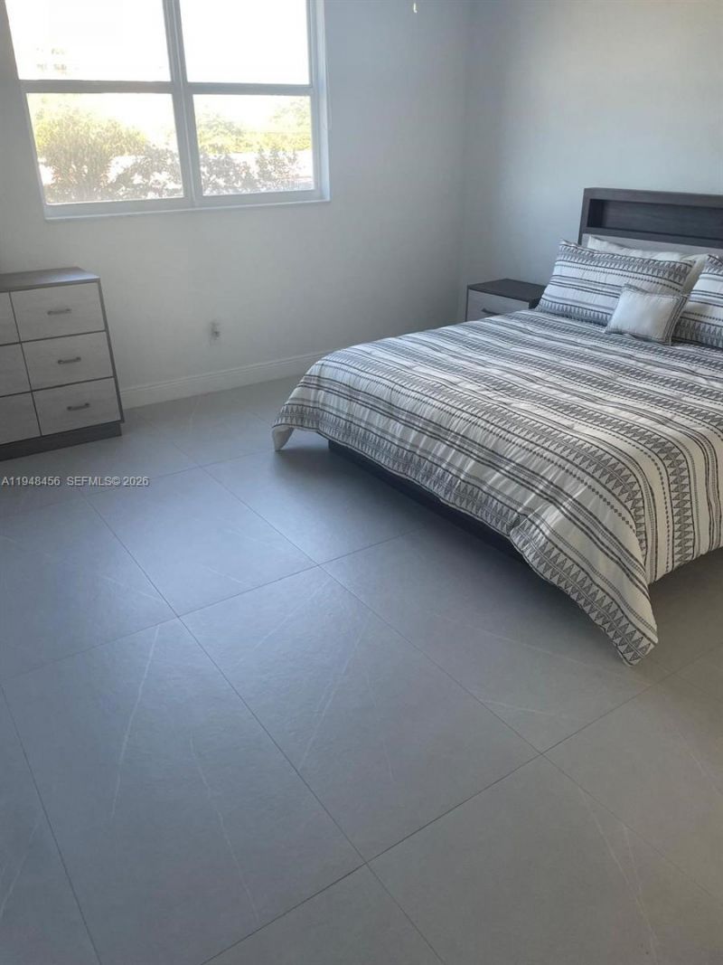 1401 S Ocean Dr, Unit 302, Hollywood, FL 33019 Photo