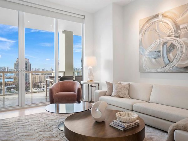 50 S Pointe Dr, Unit 2005, Miami Beach, FL 33139