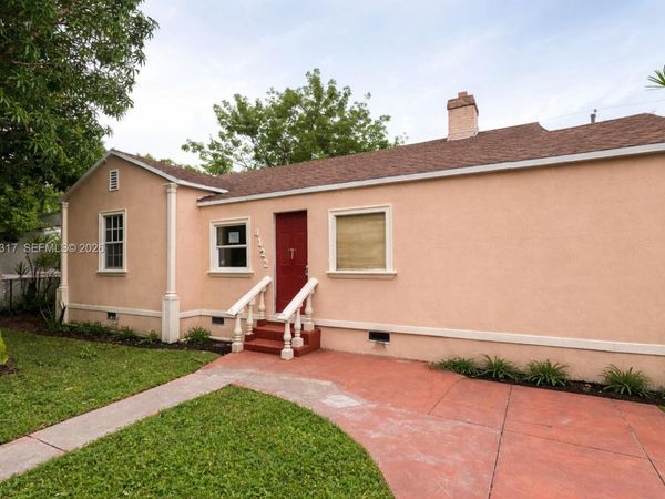 4122 NW 11th Pl, Miami, FL 33127