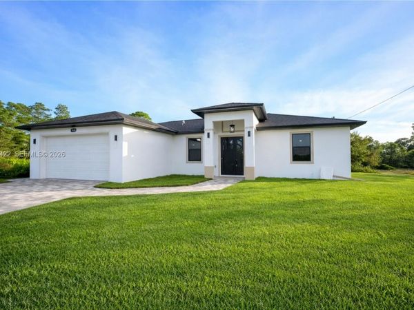 4100 E 14th st, Lehigh Acres, FL 33972